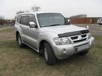 2003 Mitsubishi Pajero Pics
