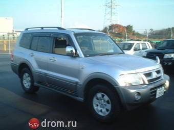 2003 Mitsubishi Pajero