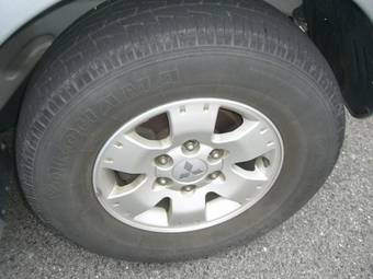 2003 Mitsubishi Pajero Images