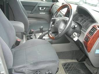 2003 Mitsubishi Pajero Pics