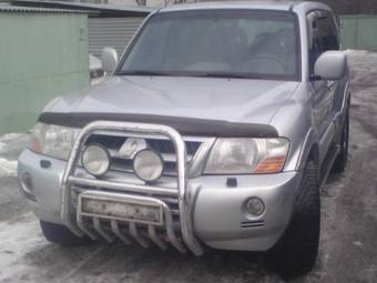 2003 Mitsubishi Pajero Photos