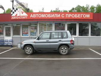 2003 Mitsubishi Pajero Photos