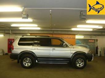 2003 Mitsubishi Pajero Images