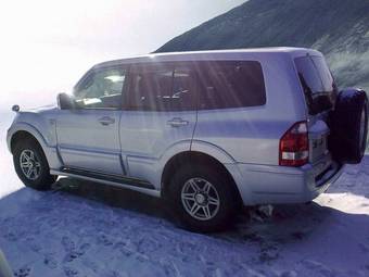 2003 Mitsubishi Pajero Images