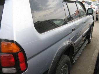 2003 Mitsubishi Pajero Images