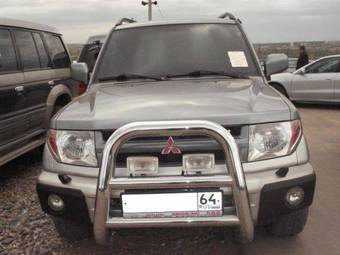 2003 Mitsubishi Pajero Wallpapers