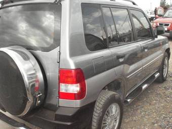 2003 Mitsubishi Pajero Pictures