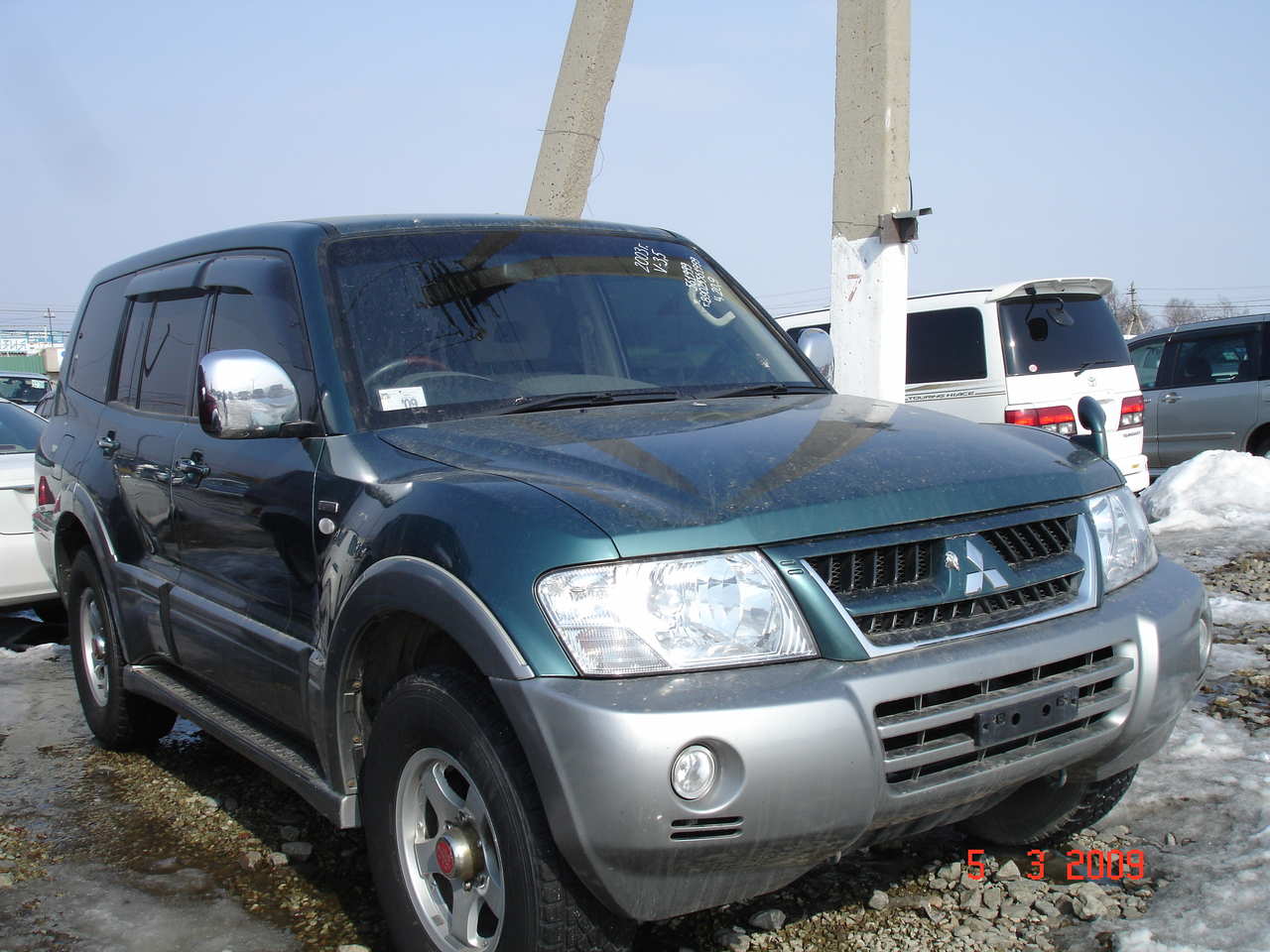 2003 Mitsubishi Pajero