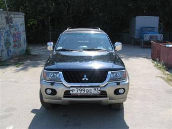 2003 Mitsubishi Pajero Photos