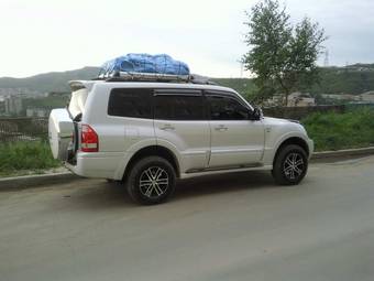 2003 Mitsubishi Pajero