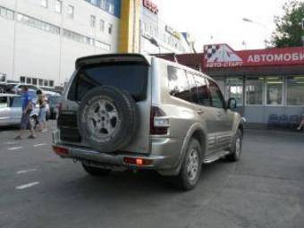 2003 Mitsubishi Pajero Pictures