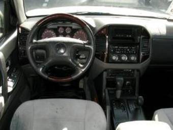 2003 Mitsubishi Pajero Pictures