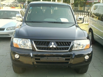 2004 Mitsubishi Pajero