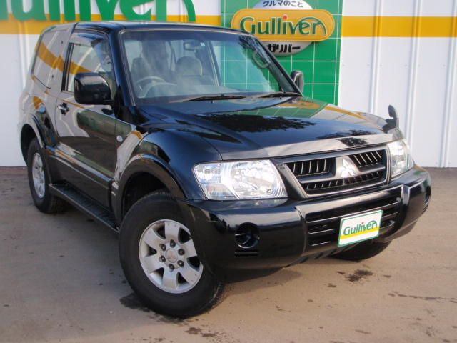 2004 Mitsubishi Pajero