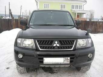 2004 Mitsubishi Pajero Pictures