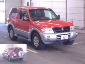 2004 Mitsubishi Pajero Images