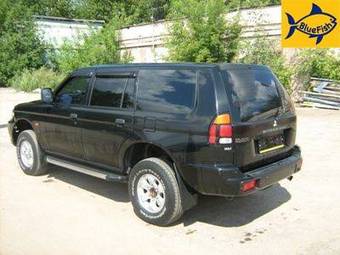 2004 Mitsubishi Pajero Pics