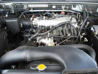 2004 Mitsubishi Pajero Pictures