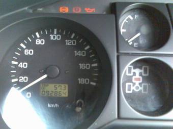 2004 Mitsubishi Pajero Pictures