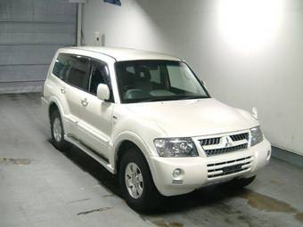 2004 Mitsubishi Pajero