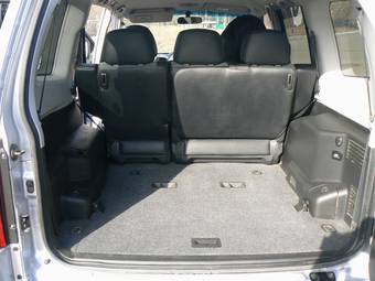 2004 Mitsubishi Pajero Pics