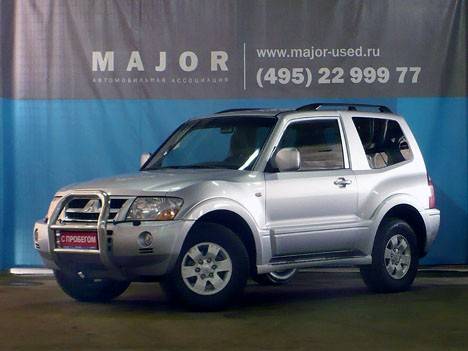 2004 Mitsubishi Pajero