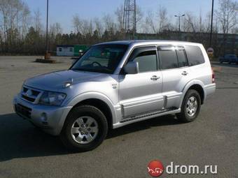 2004 Mitsubishi Pajero