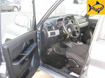 2004 Mitsubishi Pajero Pics