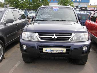 2004 Mitsubishi Pajero Pictures