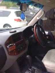 2004 Mitsubishi Pajero Photos