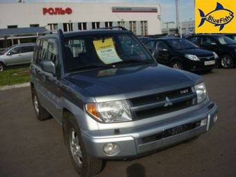 2004 Mitsubishi Pajero Pics