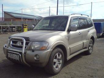 2004 Mitsubishi Pajero