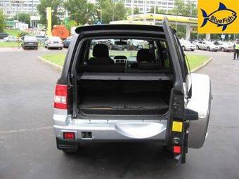 2004 Mitsubishi Pajero Pictures