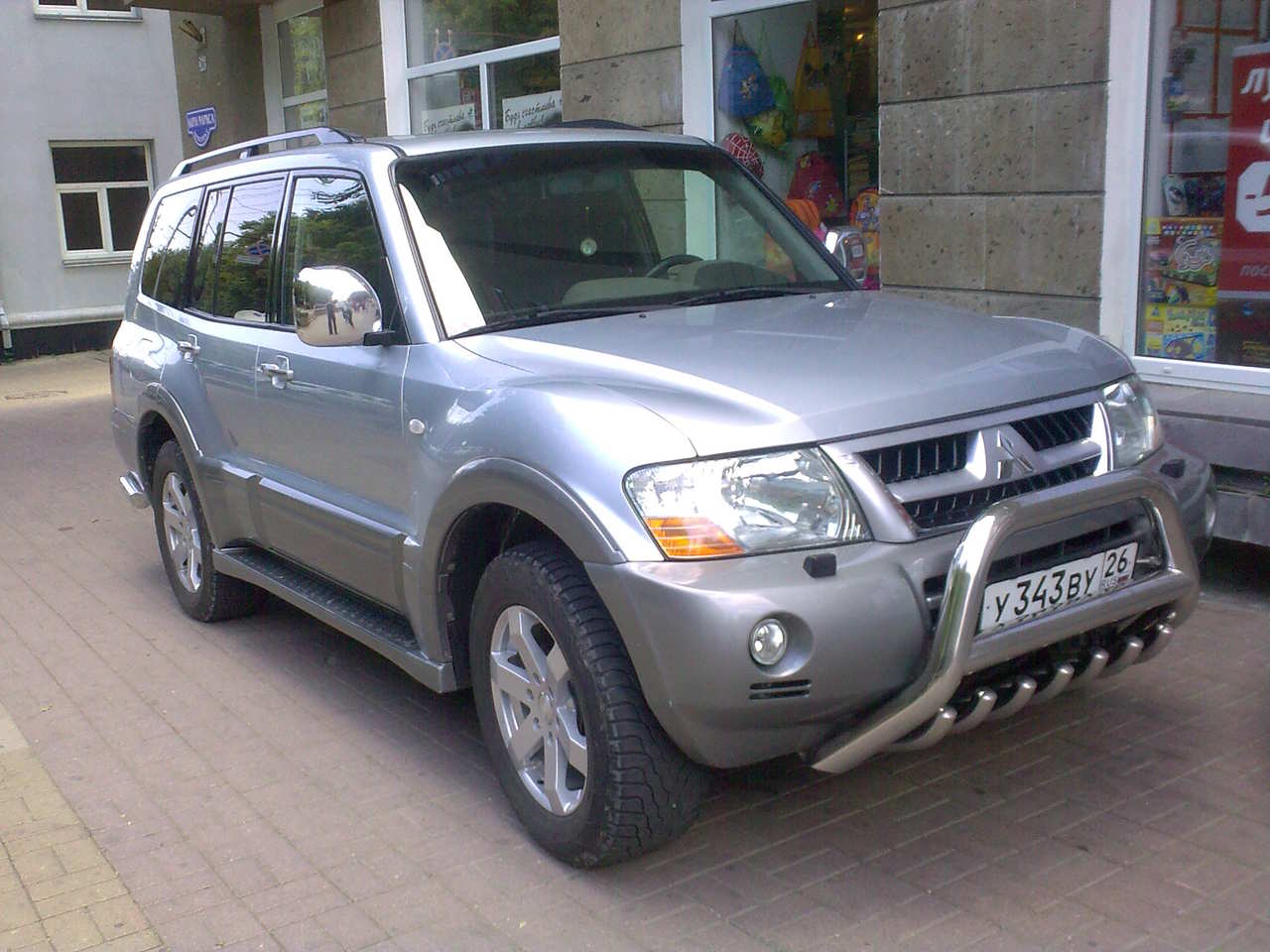 2004 Mitsubishi Pajero