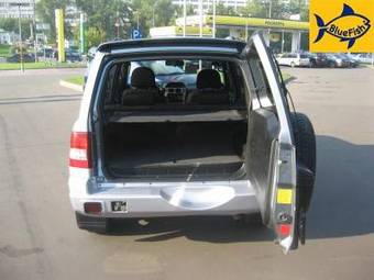 2004 Mitsubishi Pajero Pictures