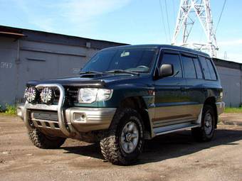 2004 Mitsubishi Pajero Pictures