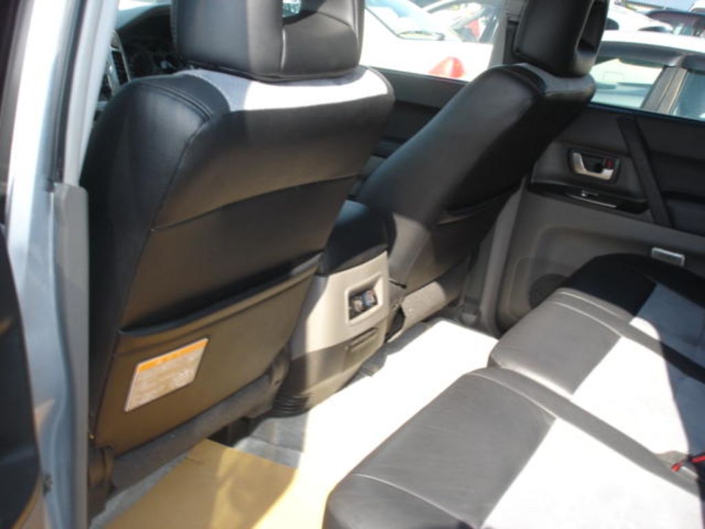 2005 Mitsubishi Pajero