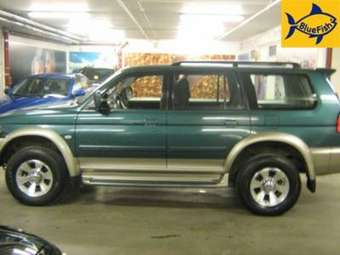2005 Mitsubishi Pajero Pictures