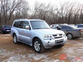 2005 Mitsubishi Pajero Pictures