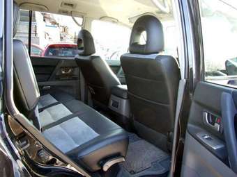 2005 Mitsubishi Pajero Pictures