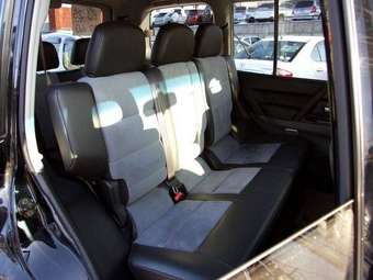 2005 Mitsubishi Pajero Pictures