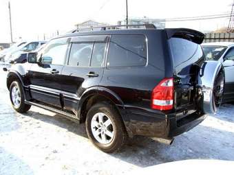 2005 Mitsubishi Pajero Pictures