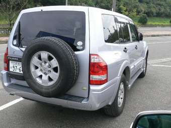 2005 Mitsubishi Pajero Pictures