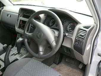 2005 Mitsubishi Pajero Pictures