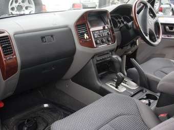 2005 Mitsubishi Pajero Pictures
