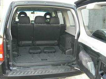 2005 Mitsubishi Pajero Pictures