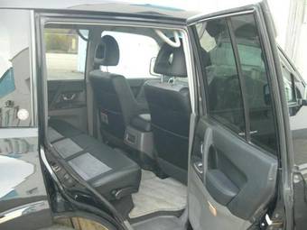 2005 Mitsubishi Pajero Pics