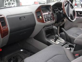 2005 Mitsubishi Pajero Pictures