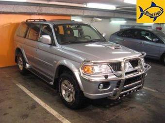 2005 Mitsubishi Pajero Wallpapers