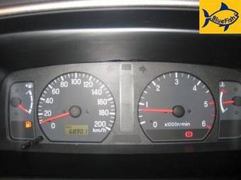 2005 Mitsubishi Pajero Photos